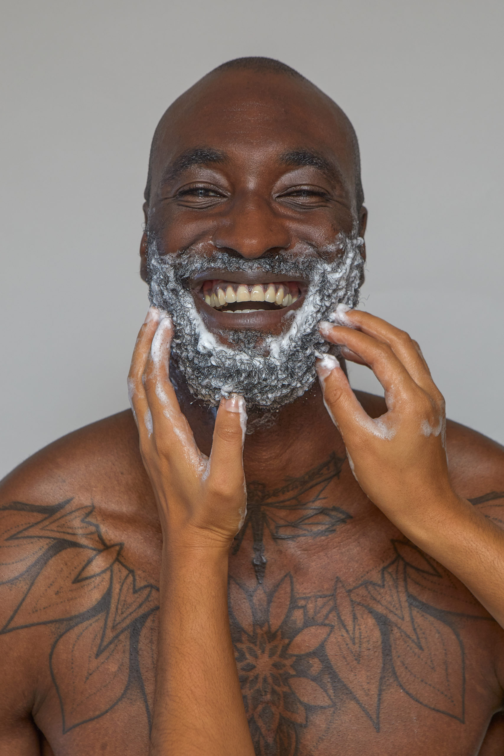 Brossage de barbe : 4 bénéfices pour votre toison